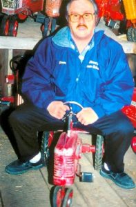 Mr. Pedal Tractor Image